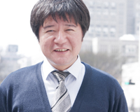 大越　明